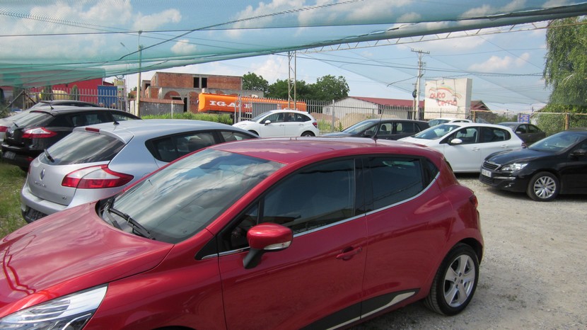 Kako registrovati auto sa auto-placa ili iz salona tokom vanrednog stanja