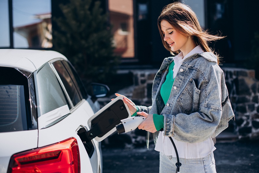 Želite hibrid ili električni auto uz subvenciju?