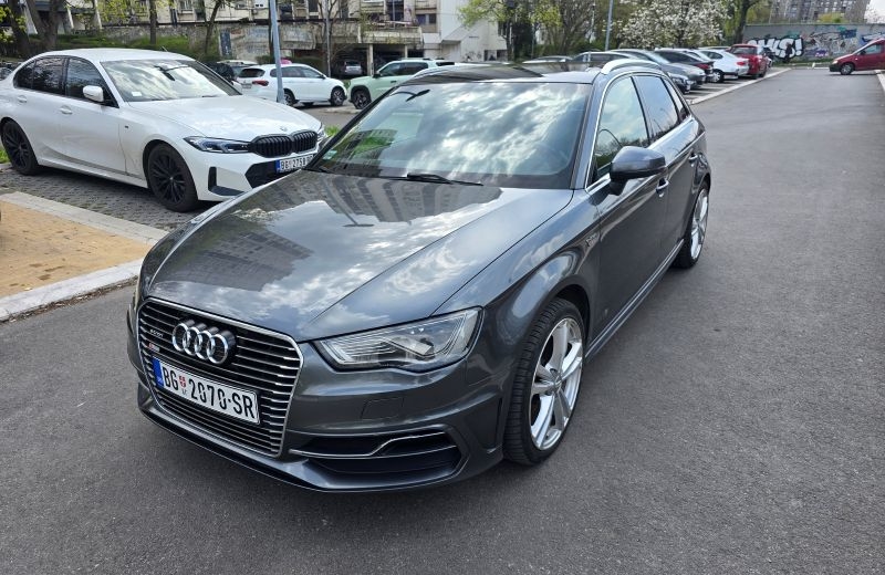 Iskustvo jednog korisnika: šta kad crkne baterija na „plug-in“ hibridu?