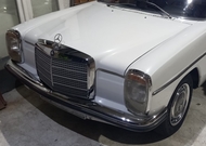 Mercedes iz 1968. i dalje ide po svadbama