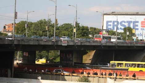 Brže preko mosta nego do njega