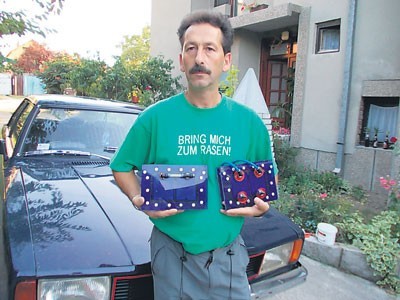 Automobil koji ide na vodu