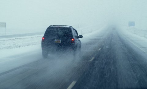 Trikovi za vožnju po snegu i ledu 